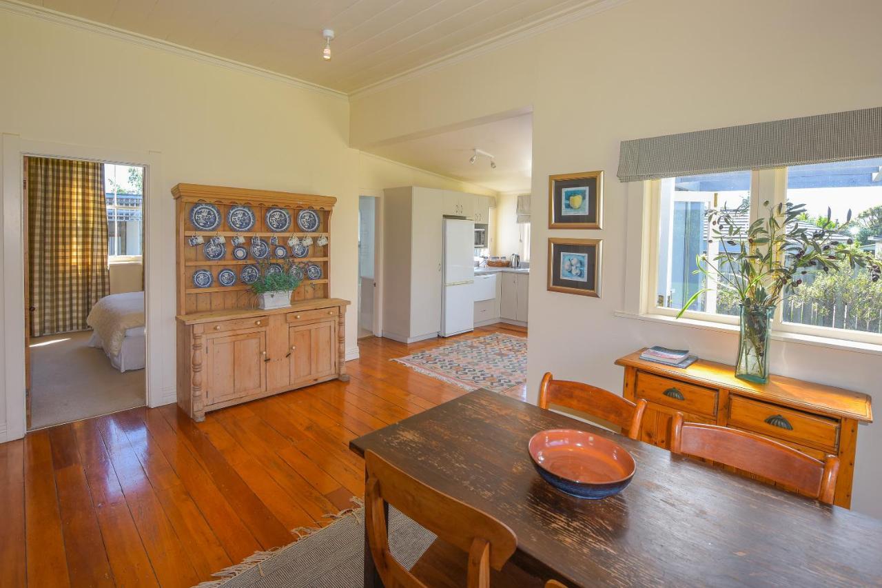 The Vicarage Martinborough Villa Eksteriør bilde